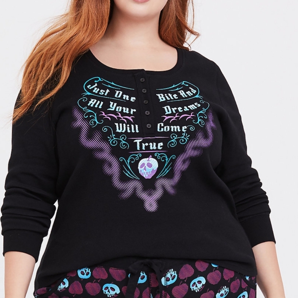 Plus Size 3X Torrid Disney Villains Just One Bite Black  Shirt Snow White Top
